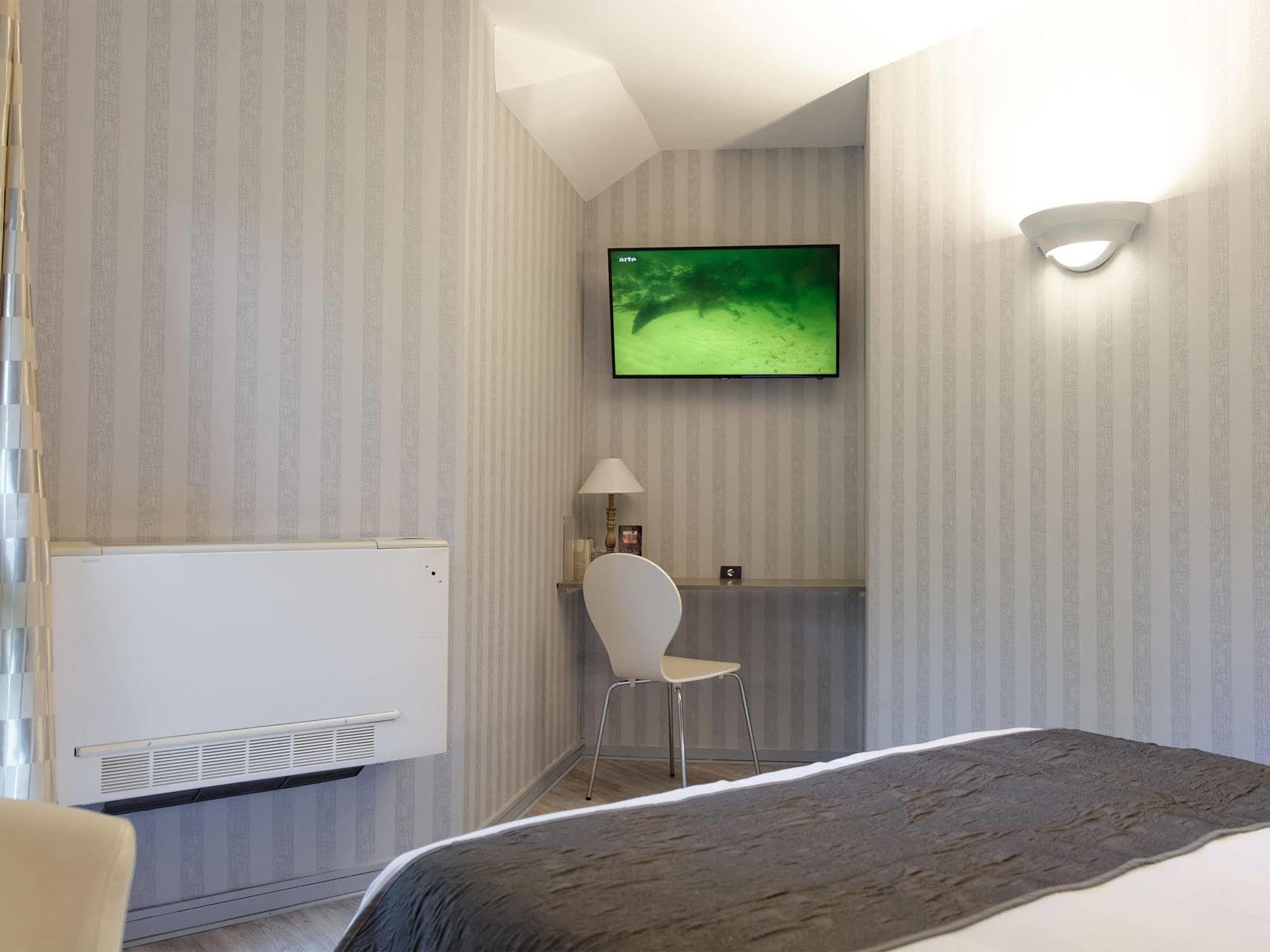Hotel Le Chantereigne Les Noes-pres-Troyes Экстерьер фото