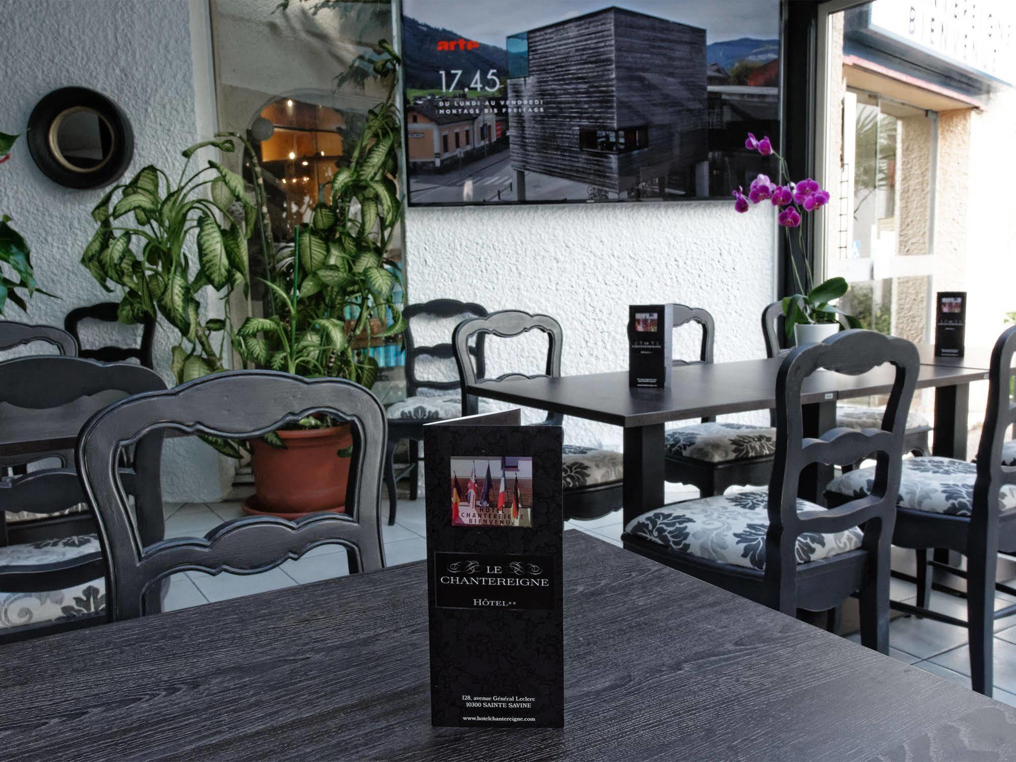 Hotel Le Chantereigne Les Noes-pres-Troyes Экстерьер фото