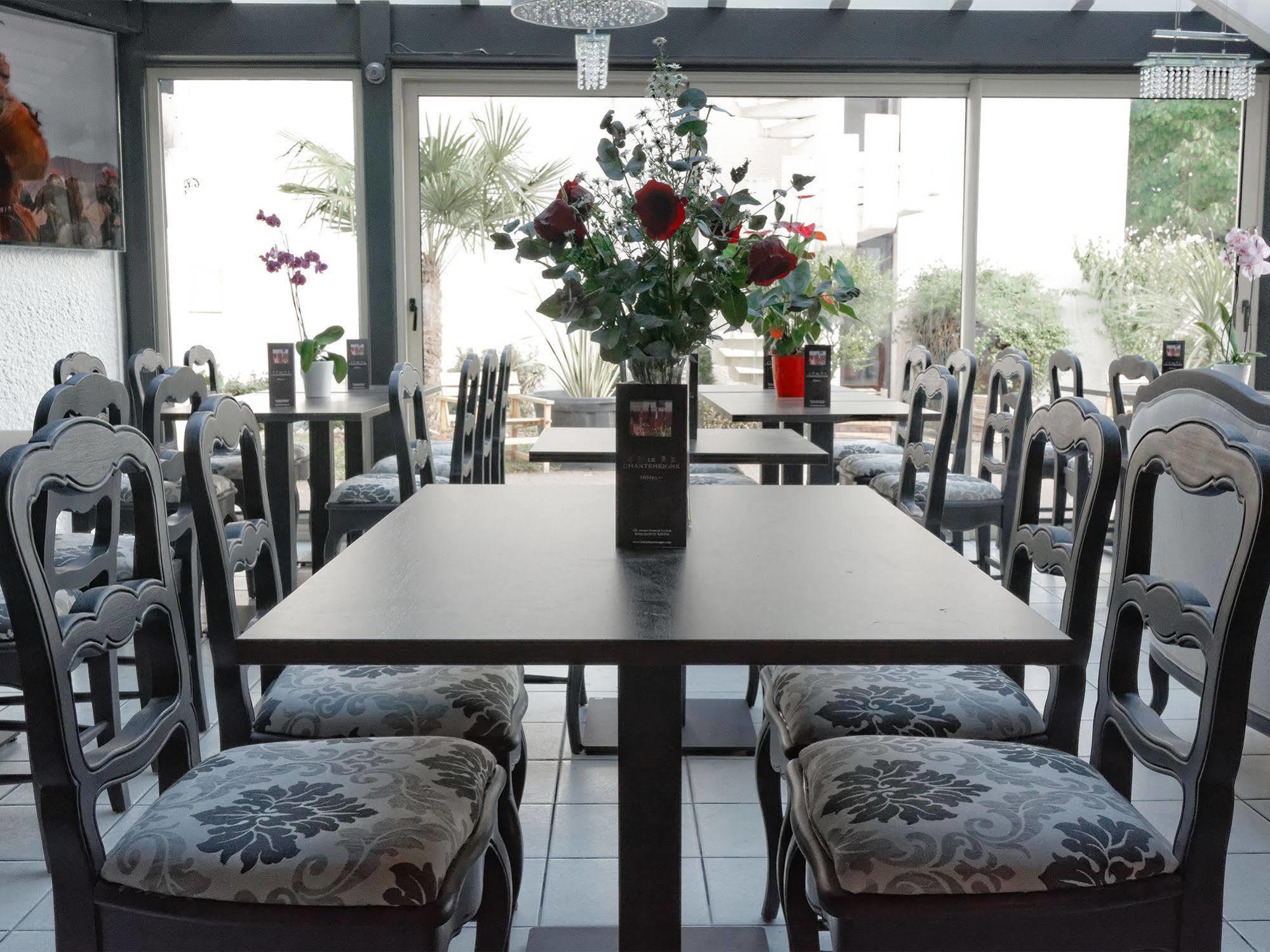Hotel Le Chantereigne Les Noes-pres-Troyes Экстерьер фото